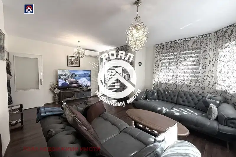 3-bedroom apartment in Plovdiv, Centyr