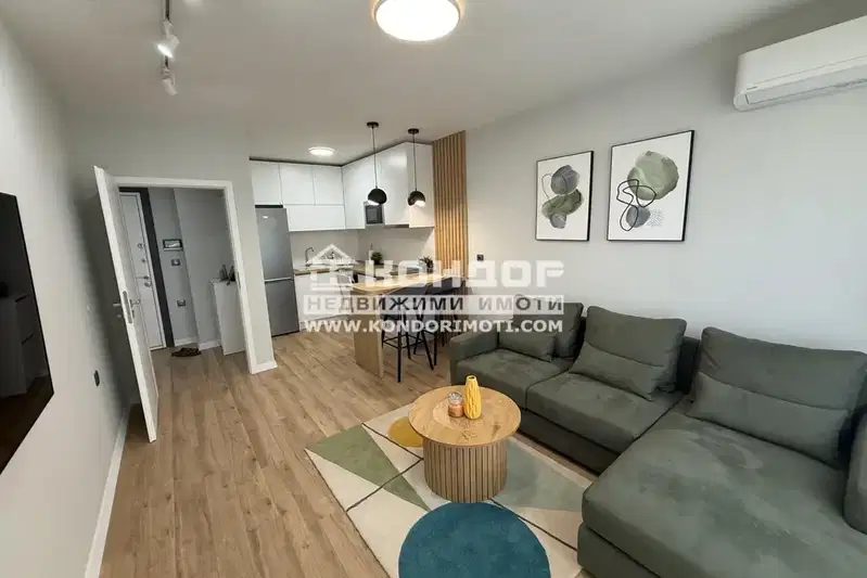 Two-room apartment in Center, Plovdiv, near Gradska gradina