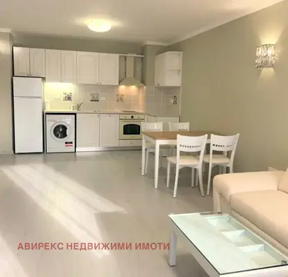 Снимка 4 — Двустаен апартамент в Център Пловдив на 5-ти етаж