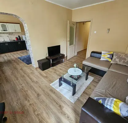 Снимка 4 — Двустаен апартамент в Център на Пловдив с тераса