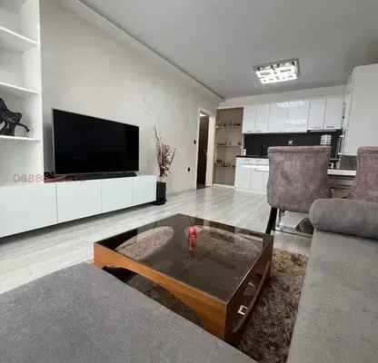 Photo 2 — 2-bedroom apartment in Plovdiv, Centyr
