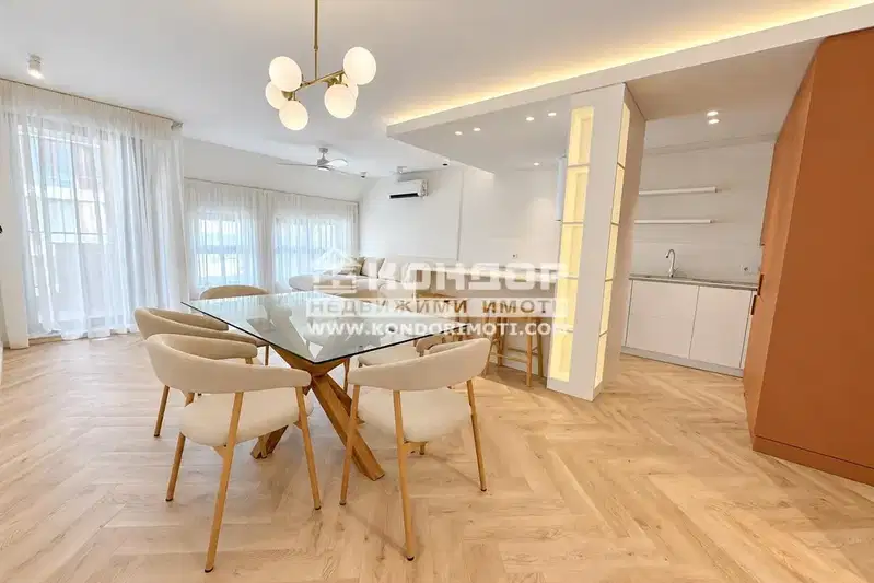 3-bedroom apartment in Plovdiv, Centyr