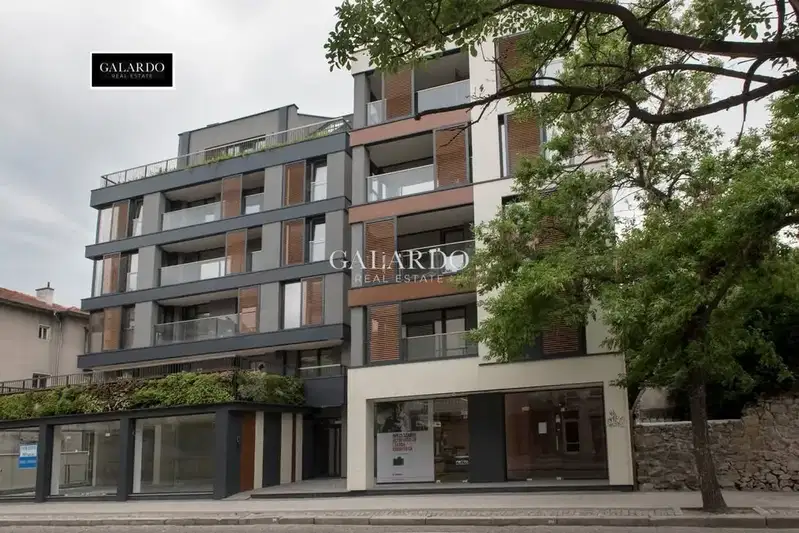 3-bedroom apartment in Plovdiv, Centyr