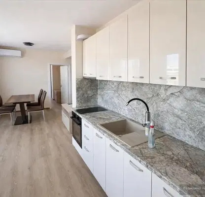 Photo 3 — Spacious 3-room apartment in Center, Plovdiv with elevator