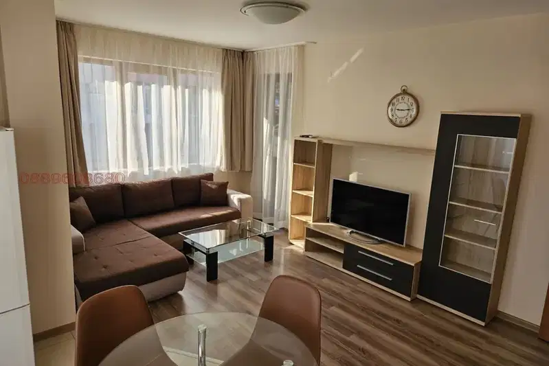 3-bedroom apartment in Plovdiv, Centyr