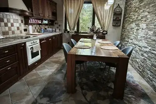 3-bedroom apartment in Plovdiv, Centyr