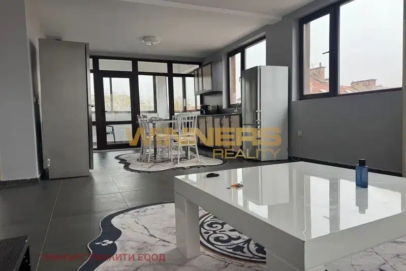 3-bedroom apartment in Plovdiv, Centyr
