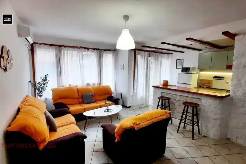 3-bedroom apartment in Plovdiv, Centyr