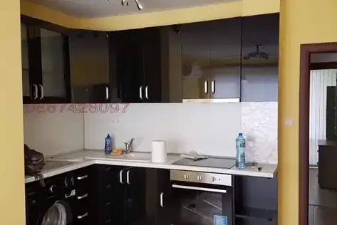 3-стаен апартамент с 2 тераси в Център, Пловдив
