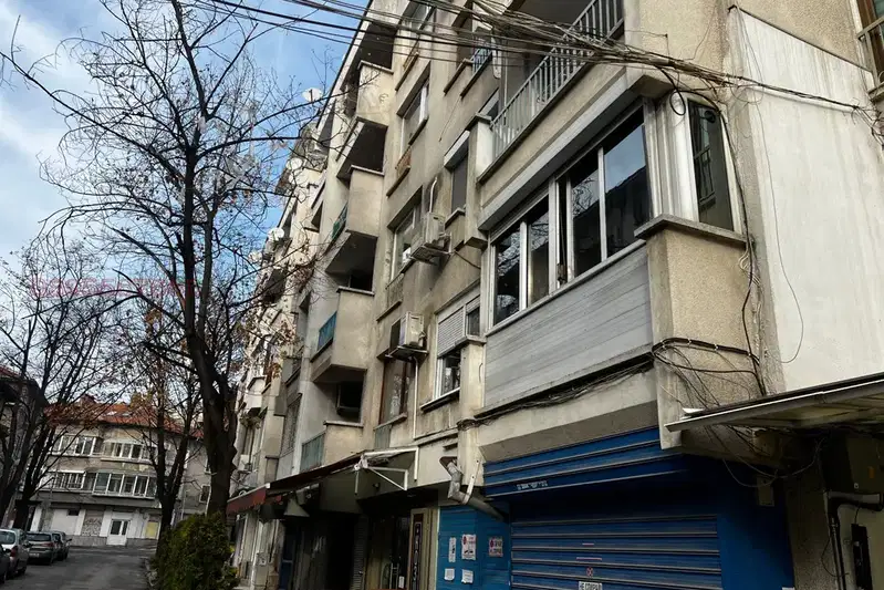 3-bedroom apartment in Plovdiv, Centyr