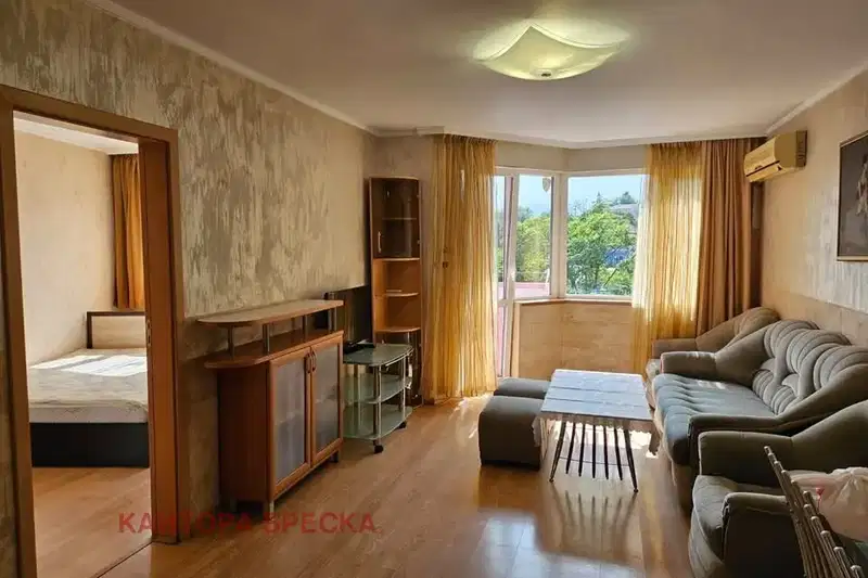3-bedroom apartment in Plovdiv, Centyr