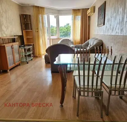 Photo 2 — 3-bedroom apartment in Plovdiv, Centyr