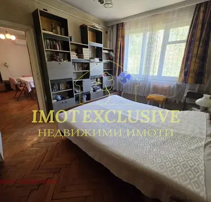 Снимка 4 — Тристаен апартамент в Гагарин, Пловдив с две тераси