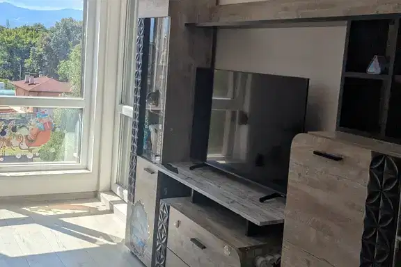 Двустаен апартамент с тераса в Христо Смирненски, Пловдив