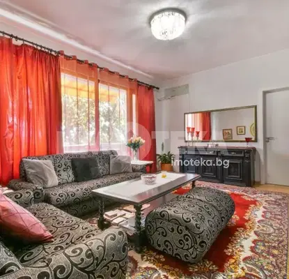 Photo 2 — Three-room apartment in Hristo Smirnenski with south-facing terrace