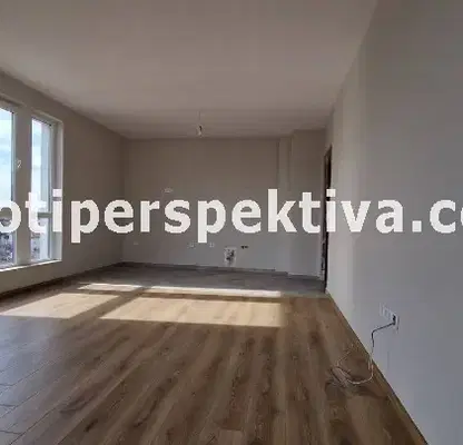 Снимка 2 — Тристаен апартамент в Христо Смирненски, Пловдив с тераса