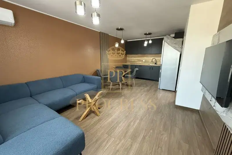 Two-room apartment with parking space in Hristo Smirnenski, Plovdiv