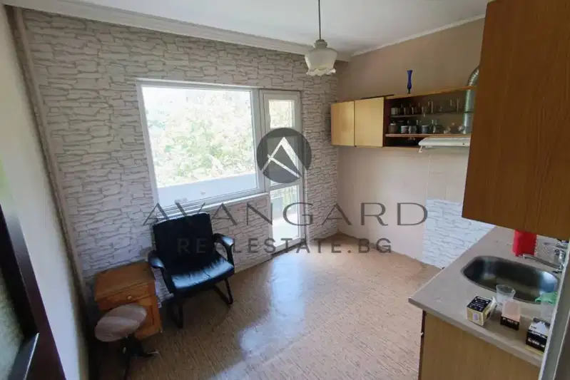 Two-room apartment with three separate rooms in Izgrev, Plovdiv