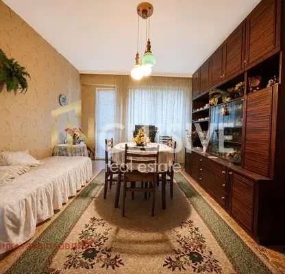 Снимка 3 — Тристаен апартамент с тераса в Изгрев, Пловдив