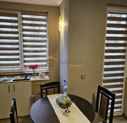 Photo 3 — Two-room apartment in Kamenitsa 1 with elevator and access control