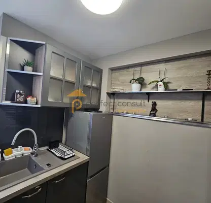 Photo 4 — Two-room apartment in Kamenitsa 1 with elevator and access control