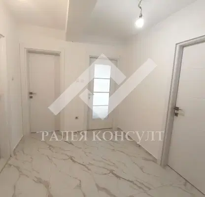 Photo 2 — Spacious 3-room apartment in Kamenitsa 1 with large terrace