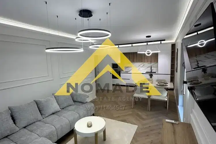 Two-room apartment 85 sq m in Kamenitsa 2, new-build