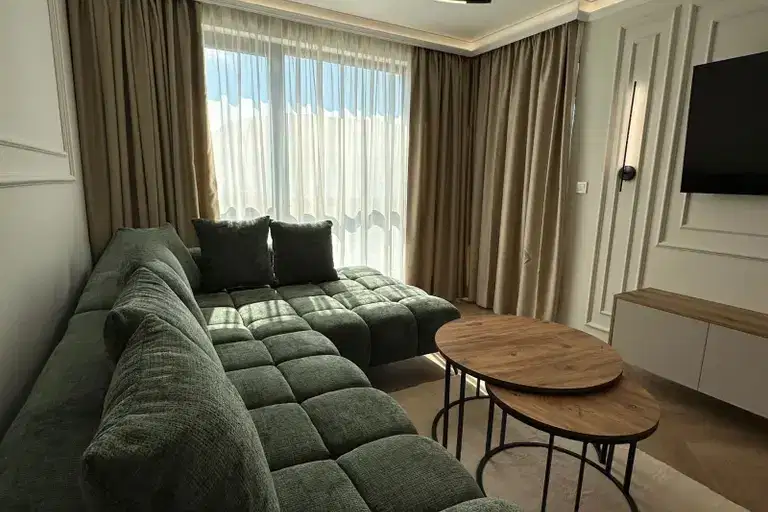 Three-room apartment with terrace in Kamenitsa 2, Plovdiv