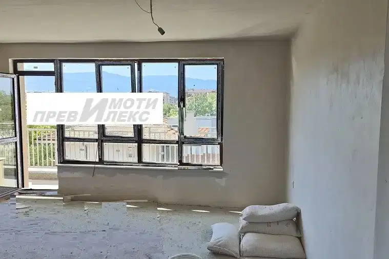 3-bedroom apartment in Plovdiv, Komatevski Vyzel
