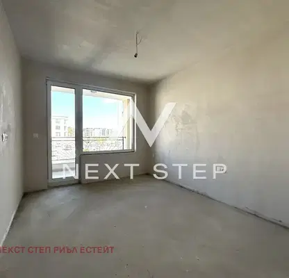 Photo 3 — Two-room apartment in Karshiyaka with balcony and elevator