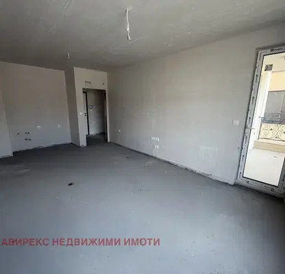 Снимка 4 — Двустаен апартамент в Кършияка с тераса, Пловдив