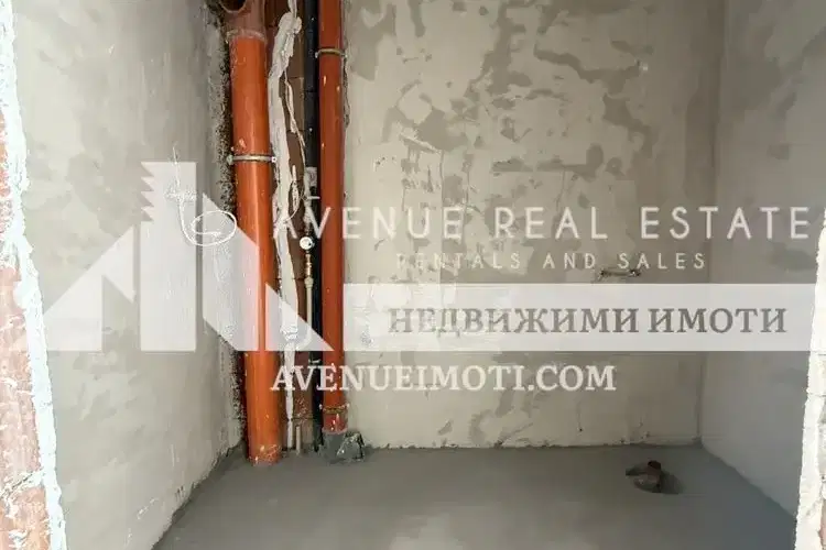 Two-room apartment in Karshiaka with new-build