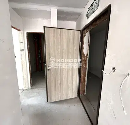 Photo 4 — Spacious 3-room apartment in Karshiyaka with terrace