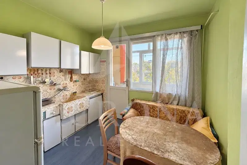 Three-room apartment with large terrace in Karshiyaka, Plovdiv