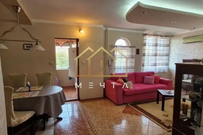 3-bedroom apartment in Plovdiv, Kyrshiyaka