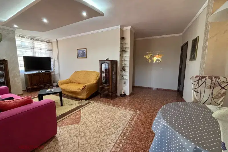 3-bedroom apartment in Plovdiv, Kyrshiyaka