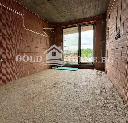 Photo 5 — Three-room apartment in Karshiyaka with terrace and parking