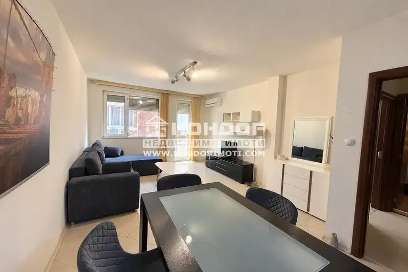 Two-room apartment in Karshiyaka near Novotel Plovdiv