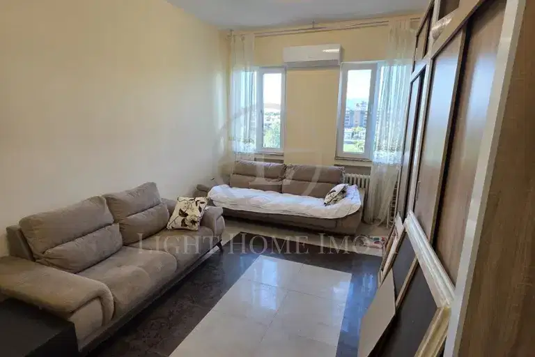 Two-room apartment in Karshiyaka, Plovdiv with southeast aspect