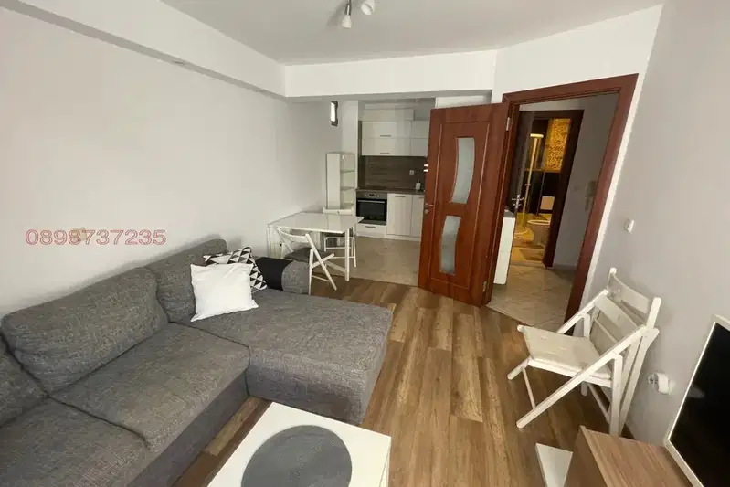 3-room apartment in Karsiyaka near the pedestrian bridge