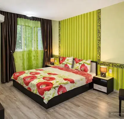 Photo 3 — Three-room apartment in Karshiyaka, Plovdiv with elevator