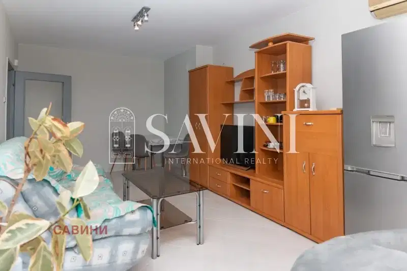Three-room apartment in Karsiyaka, Plovdiv with elevator and video surveillance