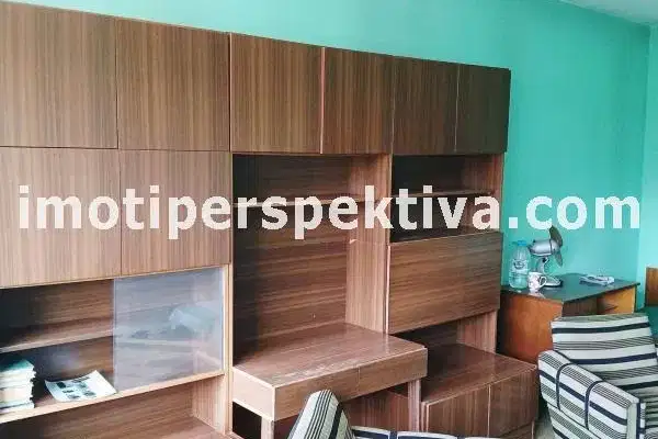 Двустаен апартамент с тераса в Кючук Париж, Пловдив