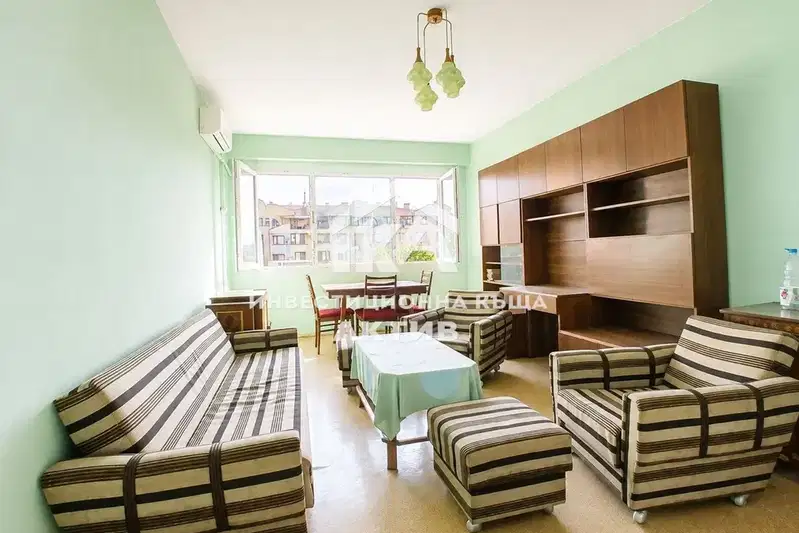 Two-room apartment with three separate rooms in Kyuchuk Parij, Plovdiv