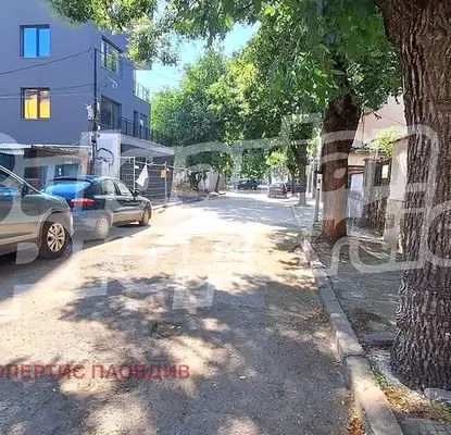 Снимка 3 — Двустаен апартамент в Кючук Париж, Пловдив с гледка към Родопите