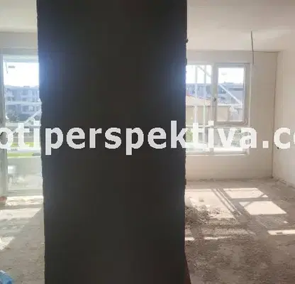 Снимка 2 — Двустаен апартамент с тераса в Кючук Париж, Пловдив