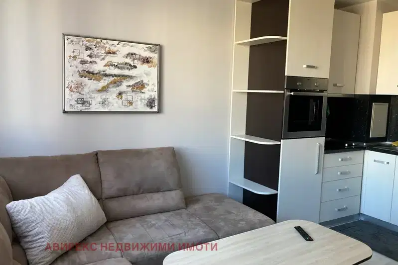 Two-room apartment in Kyuchuk Parij with controlled access