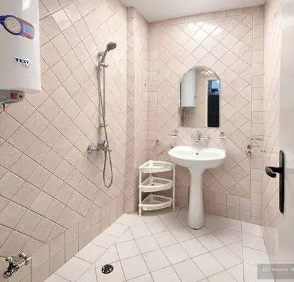 Снимка 5 — Тристаен апартамент в Кючук Париж, Пловдив с асансьор