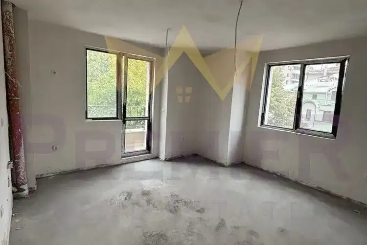 Two-room apartment 69 sq m in Mladezhki Halm, Plovdiv with terrace