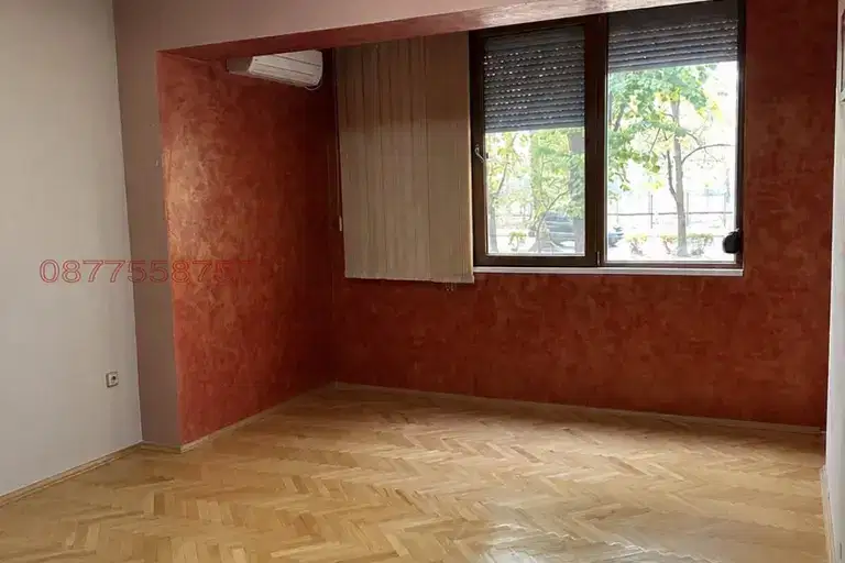 Four-room apartment in Mladezhki Halm, Plovdiv with video surveillance